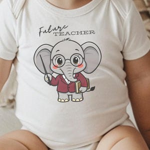 Baby Body mit Elefant Teacher Motiv, Future Teacher Geschenk für Neugeborene, Babyparty, Taufe, Baby Reveal, Kurzarm in 4 Farben