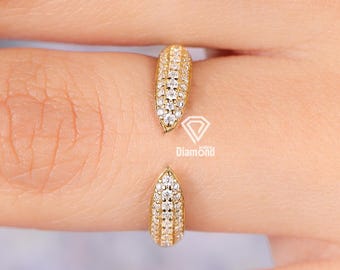 Anello nuziale con diamanti personalizzabili, aperti e coltivati in laboratorio, con pietre pavé su tre lati