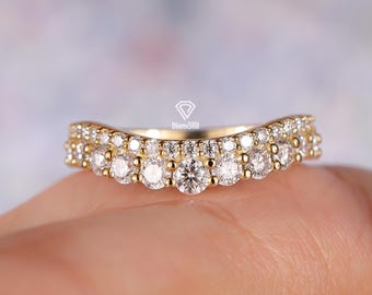 Anello di fidanzamento con diamante curvo creato in laboratorio, a doppio strato