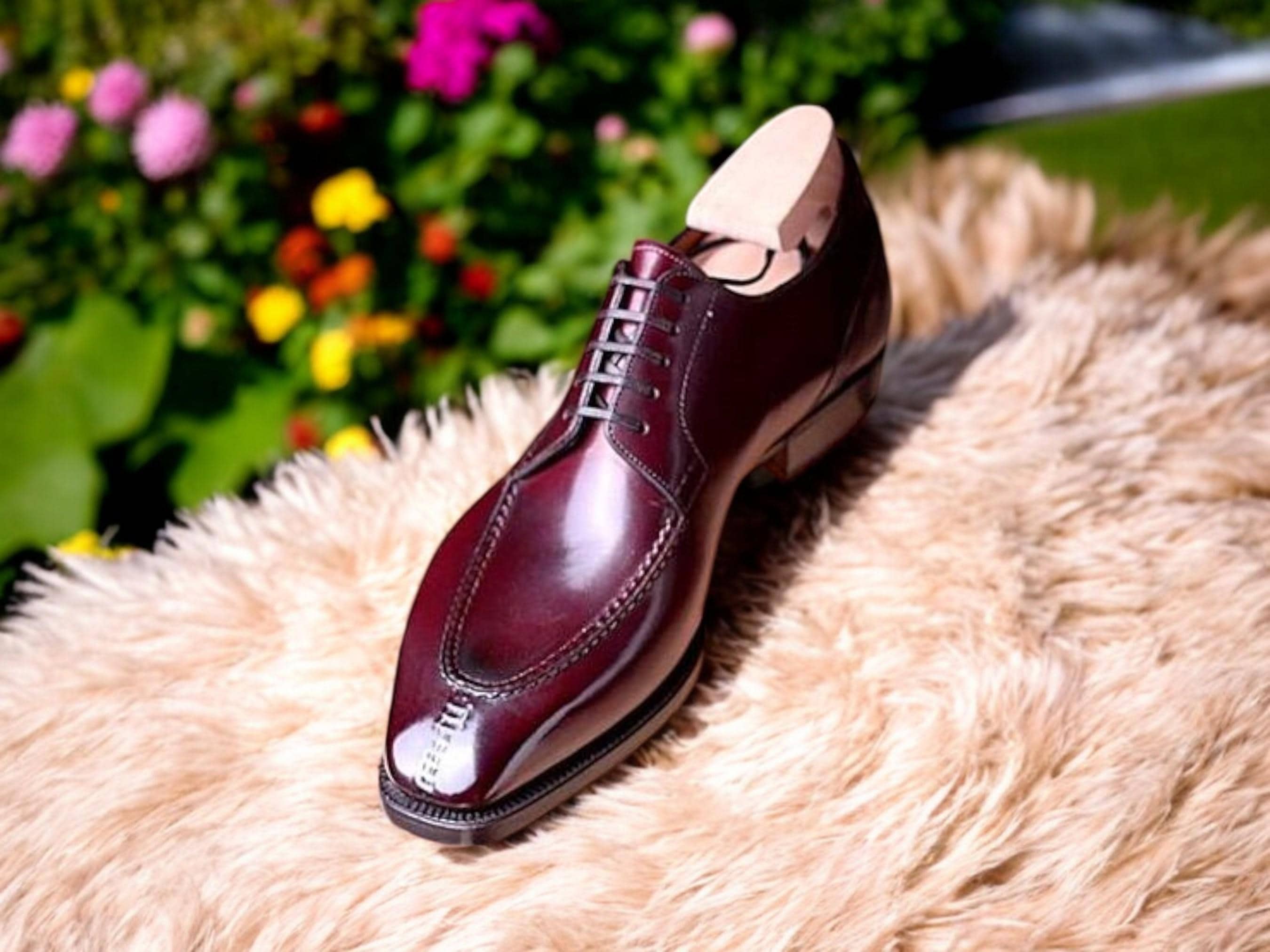 Buy New Men Elegant Burgundy Shaded Leather Derby Lace up  display picture 1