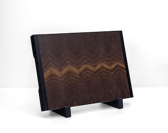 Tabla de cortar KAAMUT® x PLLLANK Edición Exclusiva | Nogal norteamericano y wengué | 50 x 35 x 4 cm