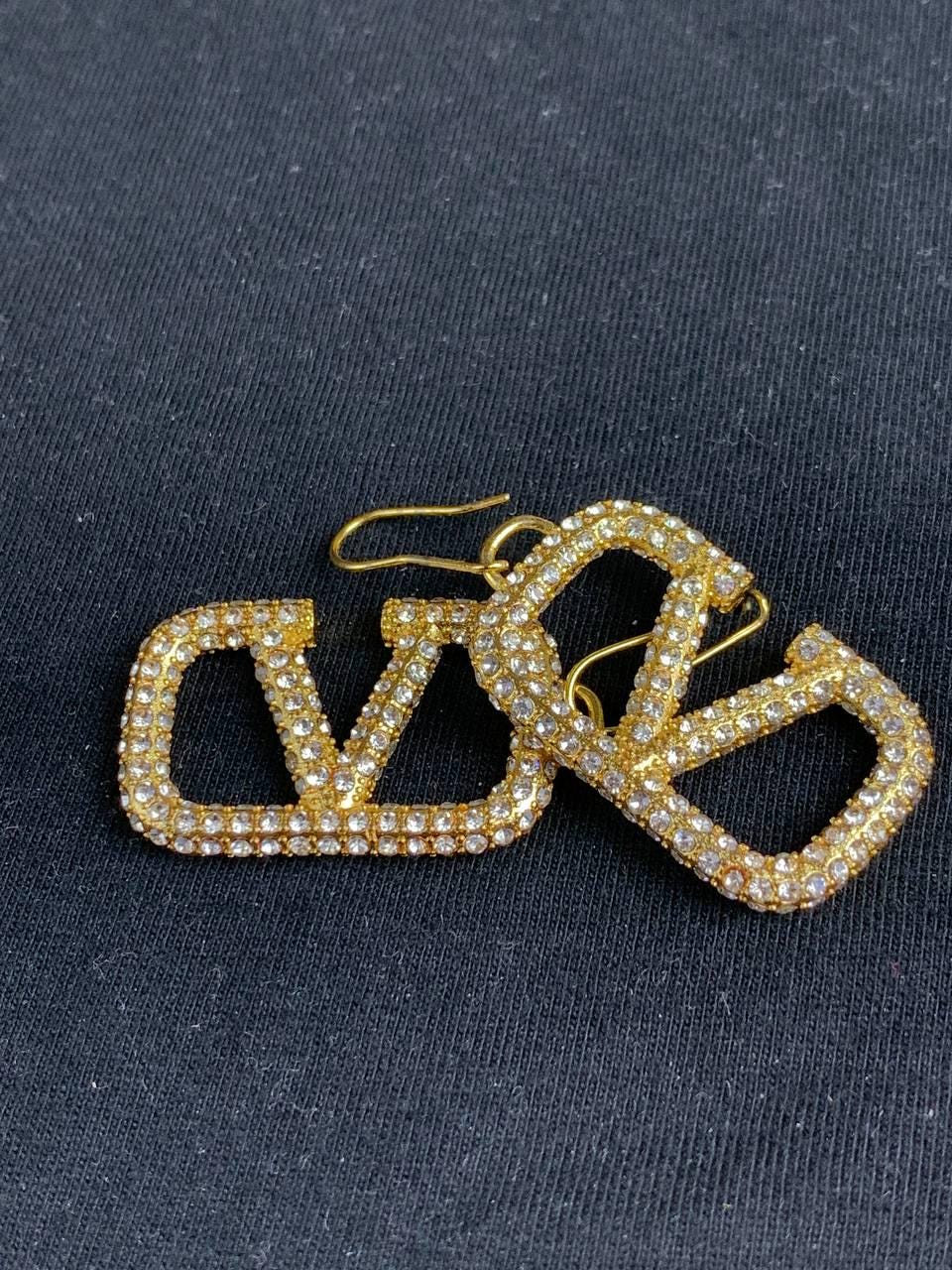 V Logo Valentino - Etsy