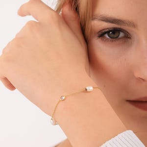 White Pearl Zircon Stone Bracelet, Dainty Pearl Jewelry, Bracelet for Women, Pearl White Beaded Bracelets, White Stone Bracelet,Gift for Her