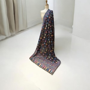 Kashmiri Kani Pashmina  Shawl - Vibrant, Elegant