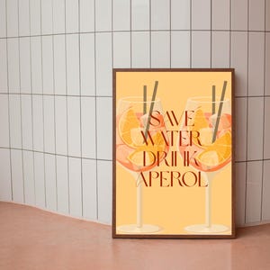 Popularne teraz | Plakat Aperol – Klasyczna sztuka ścienna | Wydrukowana dekoracja koktajlowa do baru i jadalni | Atmosfera koktajlowa