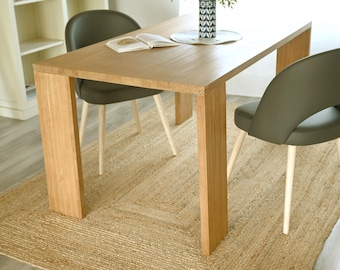 Tavolo da pranzo Ele, tavolo in legno massello, tavolo di design, fatto a mano