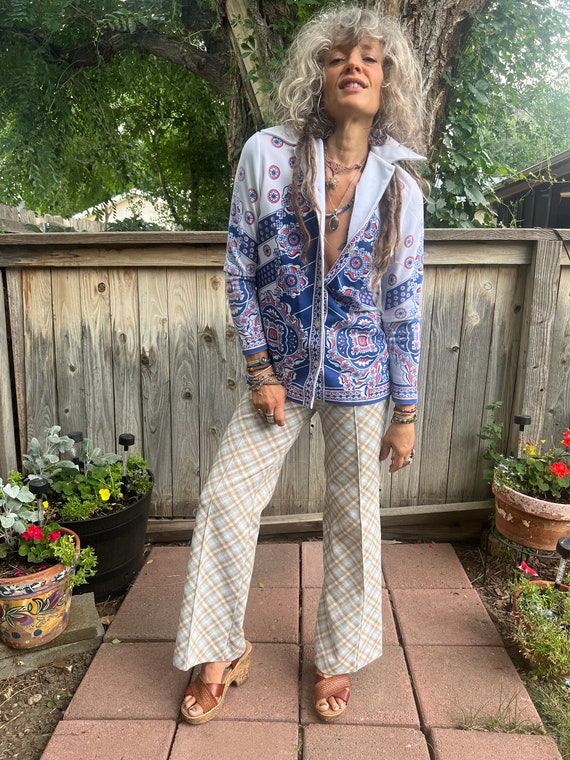 Vintage 60s/70s SHIRT , Size XS/S, Long Sleeved, Poly Shirt