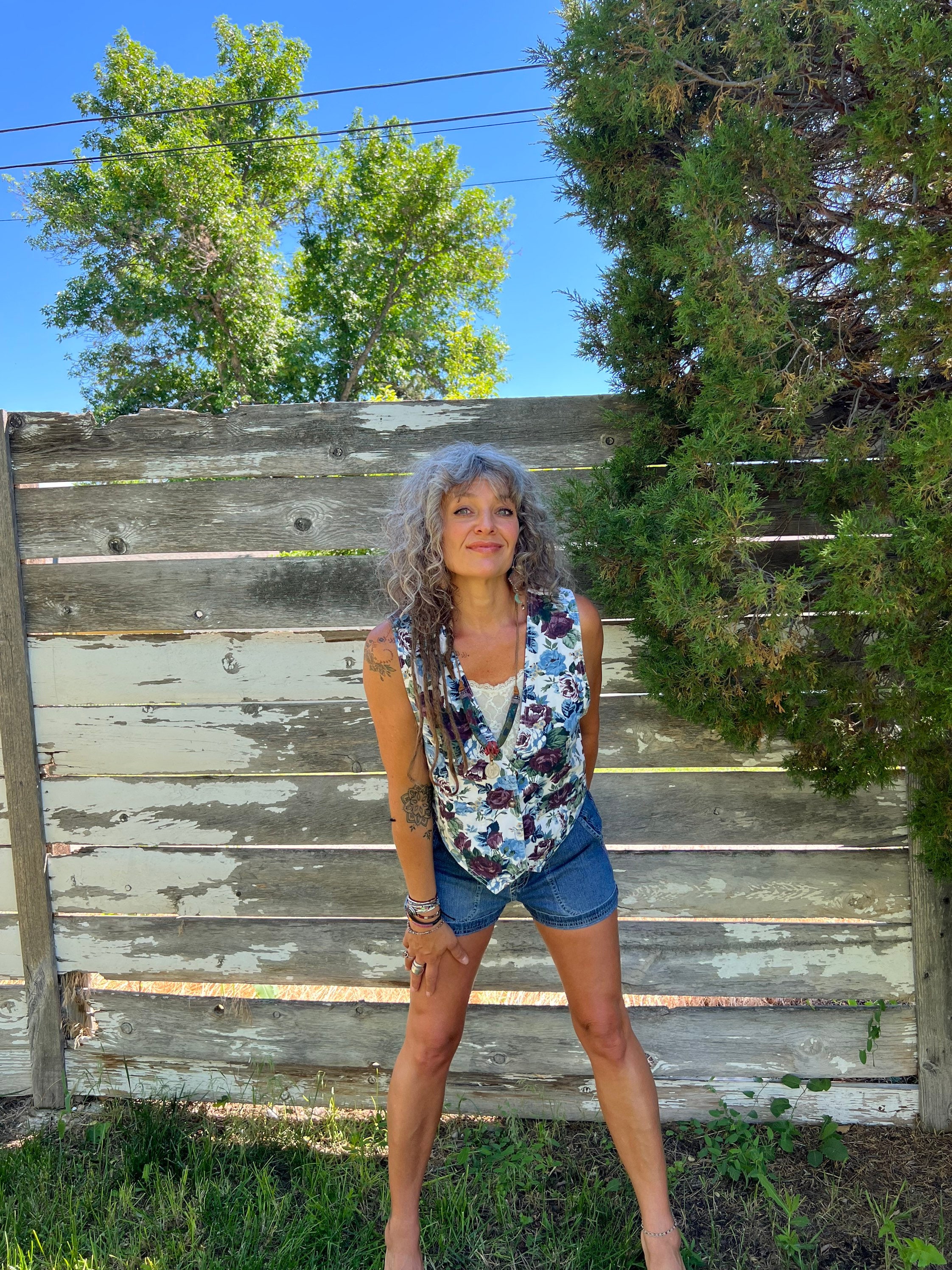 トップス 1930s Rose Spray Lace Vest 1930s Rose Spray Lace Vest – makky