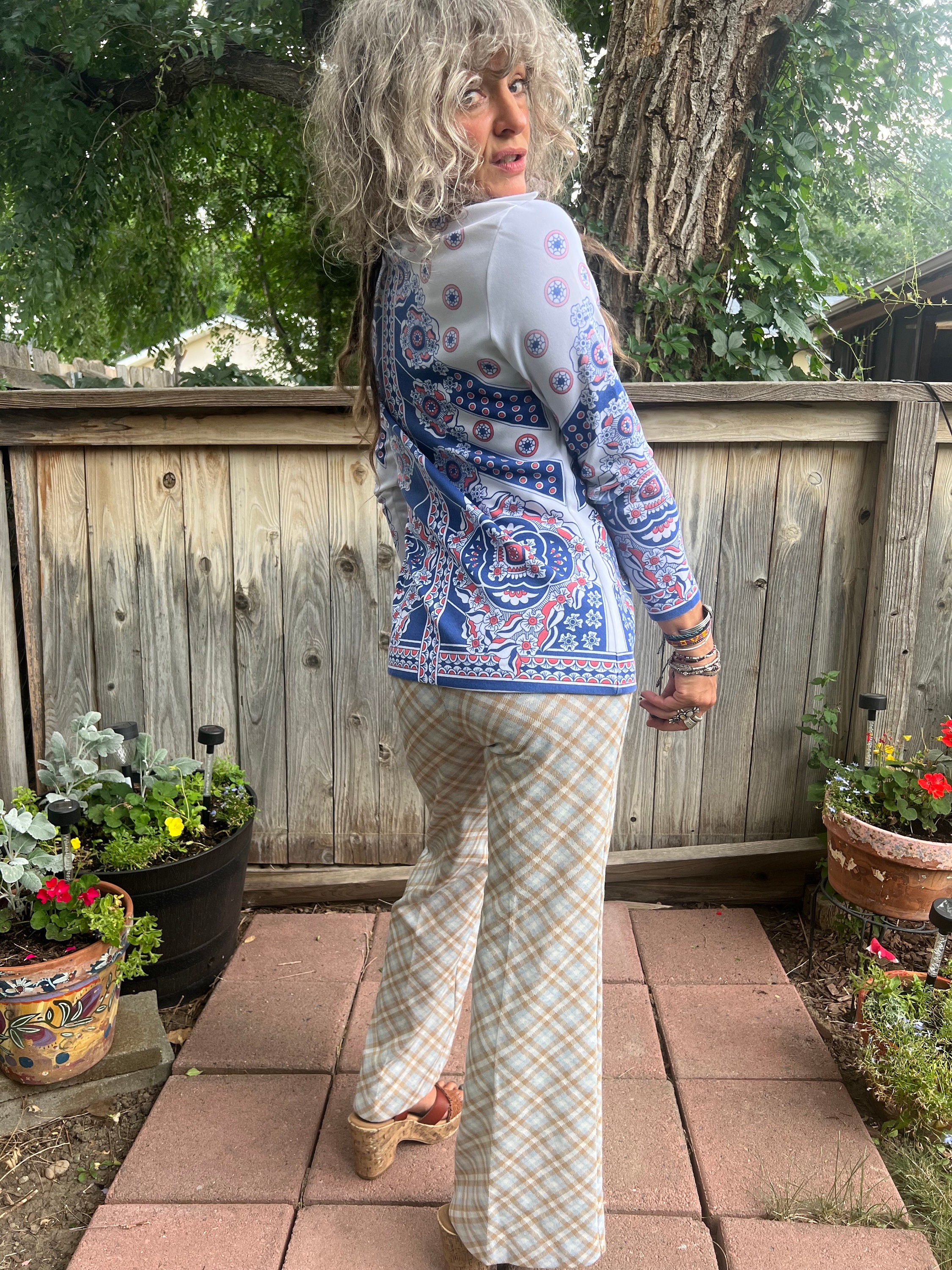 Vintage 60s/70s SHIRT , Size XS/S, Long Sleeved, Poly Shirt Vintage 60s/70s SHIRT , Size XS/S, Long Sleeved, Poly Shirt