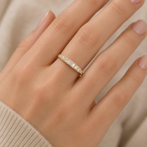 Minimalist Ring with Emerald Cut Cubic Zirconias, Fine Silver-Plated Ring for Women, Promise Ring, Elegant Gift, Stacking Ring