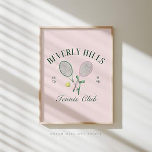 Beverly Hills Tennis Club Print | Pomysł na prezent tenisowy Stare pieniądze Estetyczna kokietka Preppy Plakat Słodka dziewczęca sztuka w mieszkaniu | Pobieranie cyfrowe