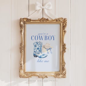 Impresión "Vaquero como yo siempre" / Póster Swiftie Regalos para Swifties Estampado de botas de vaquera costera Impresión artística de estilo chinoiserie azul / Descarga digital