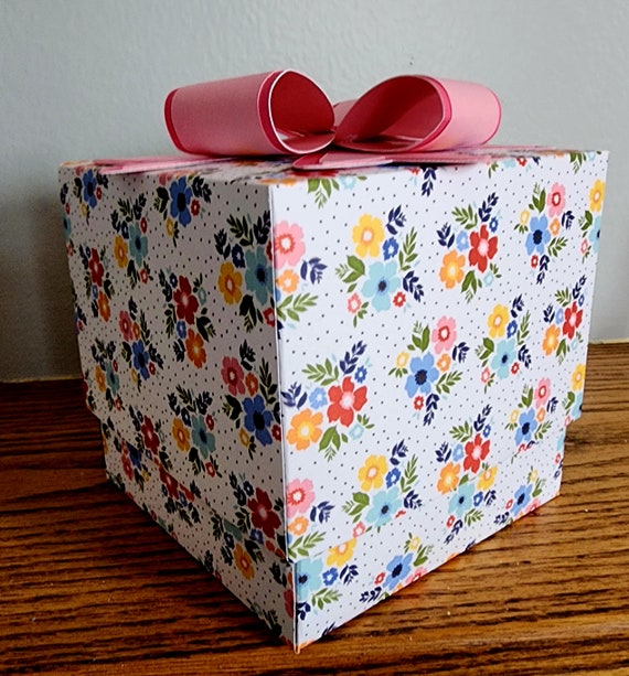 Floral Gift Wrap (Bow Not Included) – Bunny James Boxes