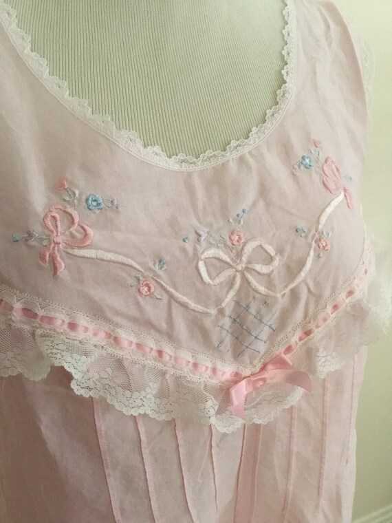 Barbizon pink cotton Nightgown embroidery medium