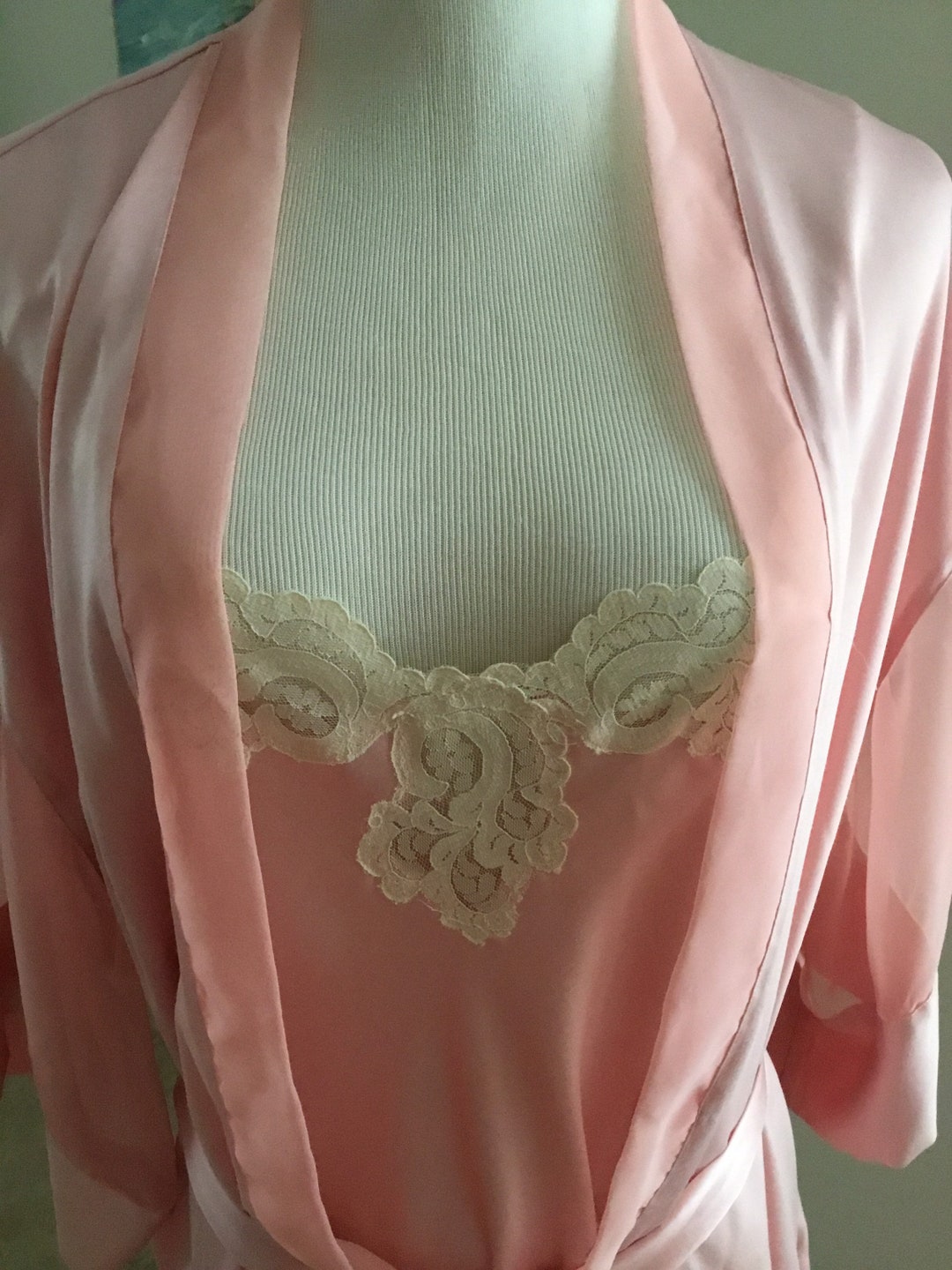 Peignoir rose cheap victoria secret