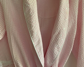 Vintage seersucker pink white Miss Elaine bath robe wrap style pockets belt small summer!