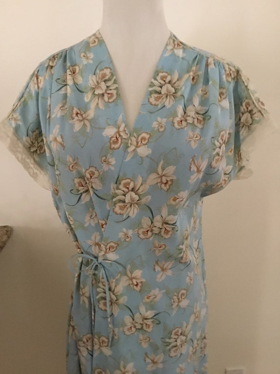 Rare vintage Christian Dior lilly print robe shor… - image 1