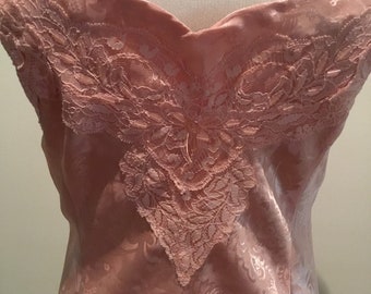 Exquisite Vintage Salmon Pink Long Beaded Victoria’s Secret Nightgown nighty Medium!