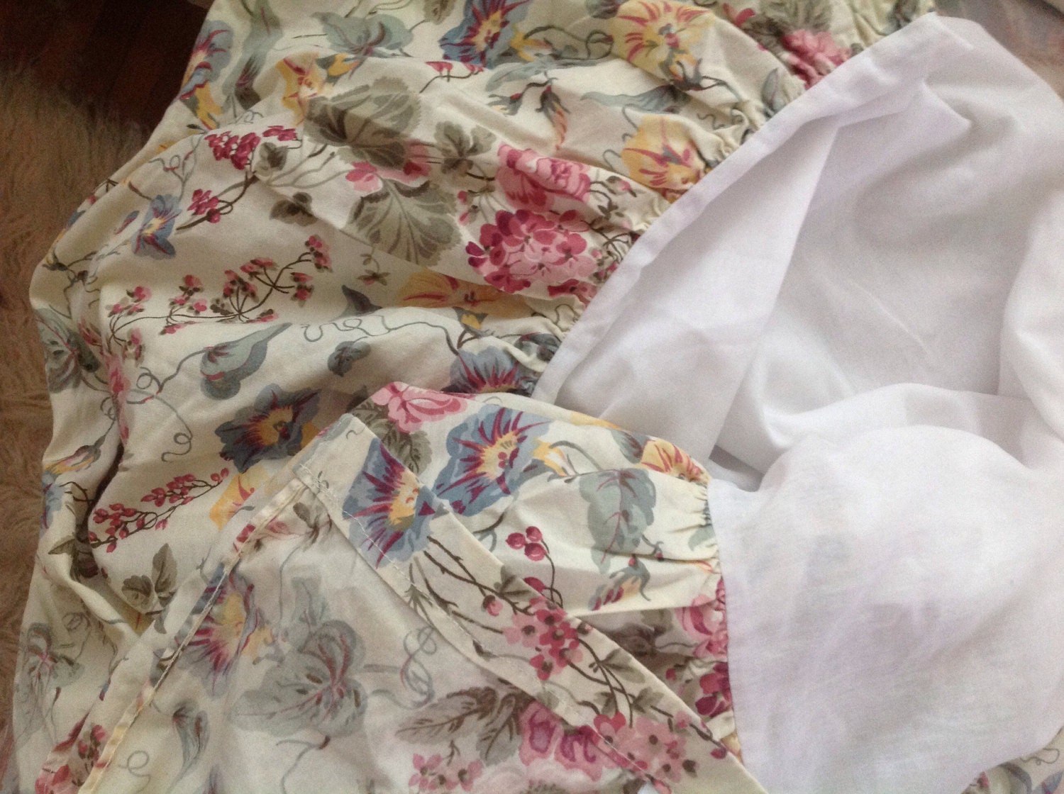 Laura Ashley Full Size Bedskirt Dust Ruffle Melrose Pattern Etsy