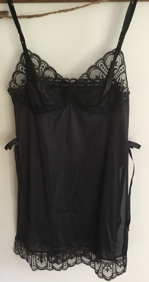 Vintage Vassarette Black lace Nightgown top chemis
