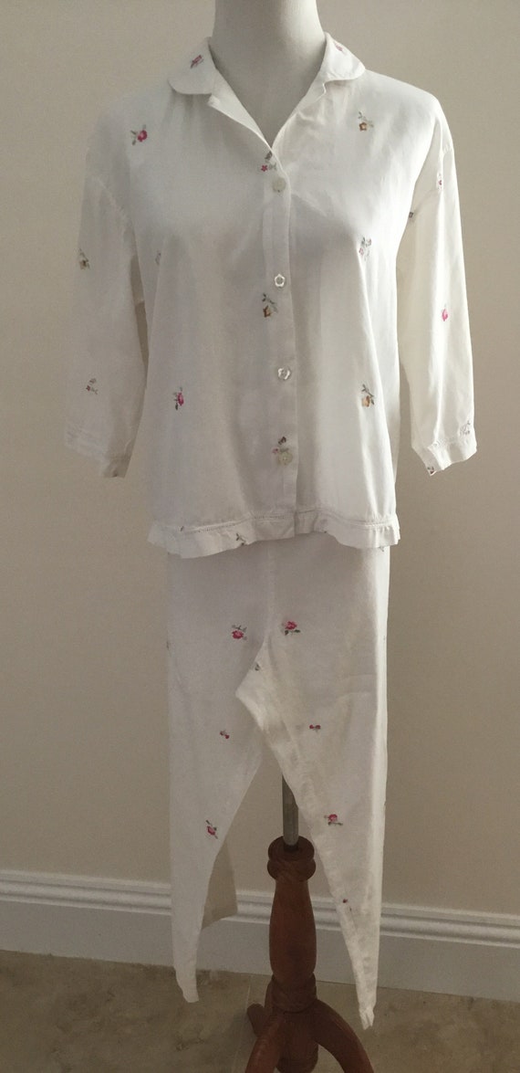 Vintage cotton lawn pajama set with embroidered f… - image 2