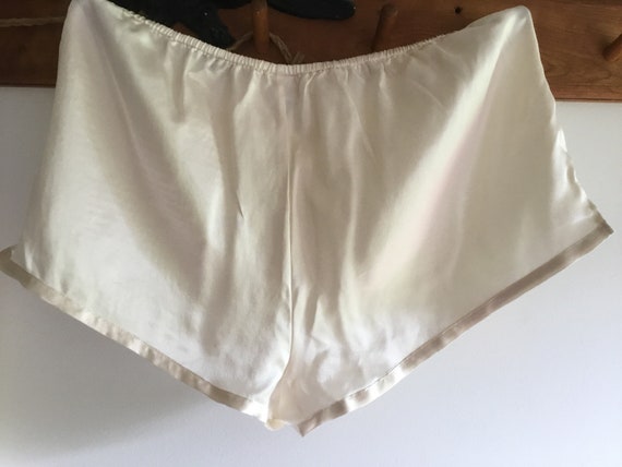 Vintage 100% silk camisole tap pants set ivory sm… - image 7