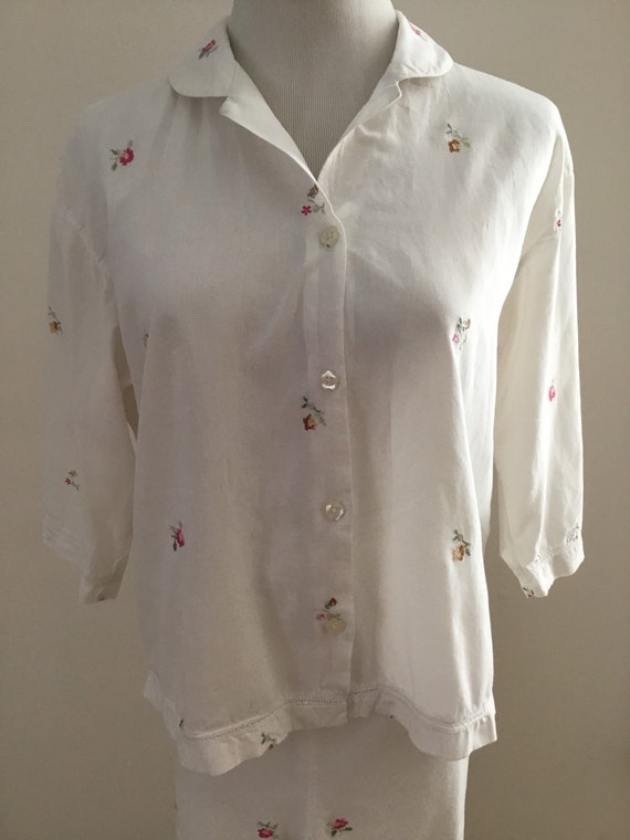 Vintage cotton lawn pajama set with embroidered f… - image 1