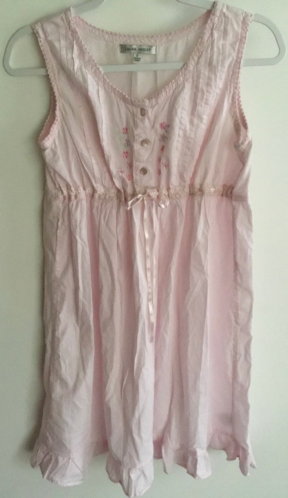 Vintage pink cotton embroidered Laura Ashley nigh… - image 3