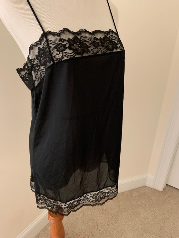 Vintage black lace chemise slip short medium sexy! - image 2