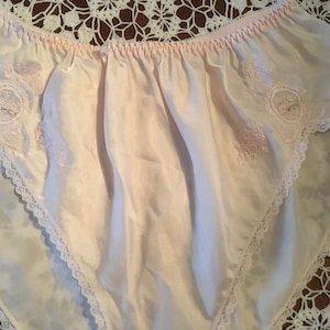 Vintage Barbizon tap pants panties pink satin large