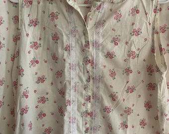 Vintage pink yellow cream floral Laura Ashley pajamas size small cute set!