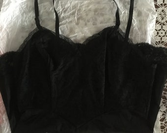 Vintage Vanity Fair Lace Camisole Top Sleep lingerie black size 32