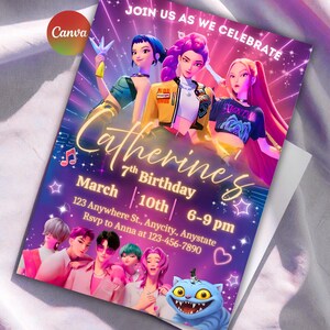 Puede incluir: Una vibrante invitaci&oacute;n de cumplea&ntilde;os con un tema morado y rosa. La invitaci&oacute;n presenta ilustraciones de personajes animados y el texto "Catherine's 7th Birthday" con detalles del evento. El logotipo de Canva es visible en la esquina superior izquierda.