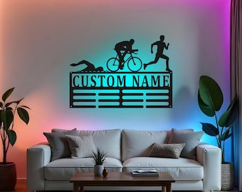 Kundenspezifische Triangle Zeichen-LED-Metallwandkunst, personalisierter Medaillenhalter, Triathletengeschenk, Medaillenständer für Läufer, Radfahrer, Schwimmer