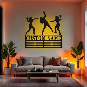 Placa de handebol personalizada com LED, arte de parede em metal, porta-medalhas de atletas personalizado, exibição de medalhas esportivas para decoração de quarto de meninas
