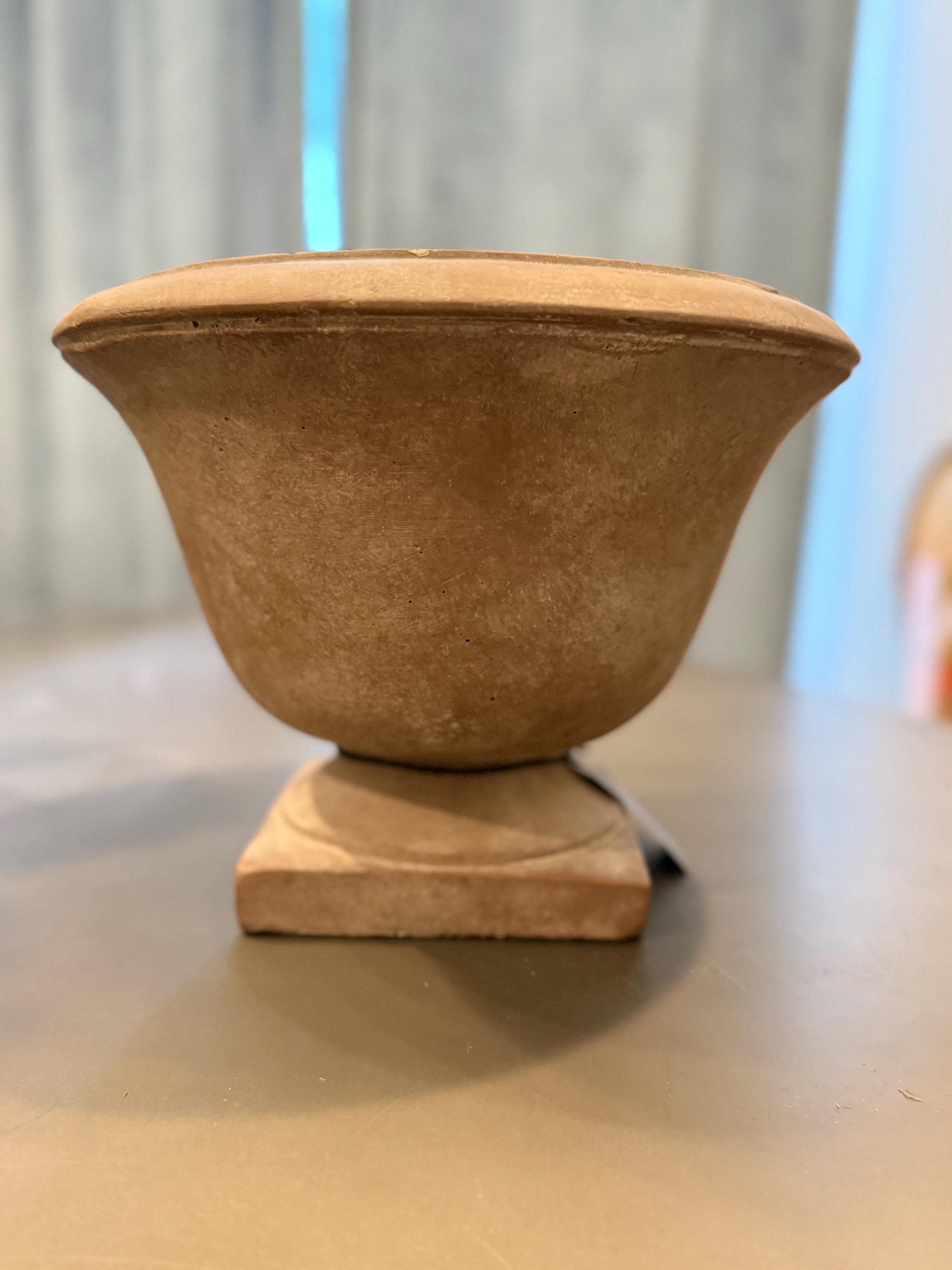 Jardinera de cemento con forma de urna de estilo francés y jardín inglés -  Etsy México, image size:2250x3000