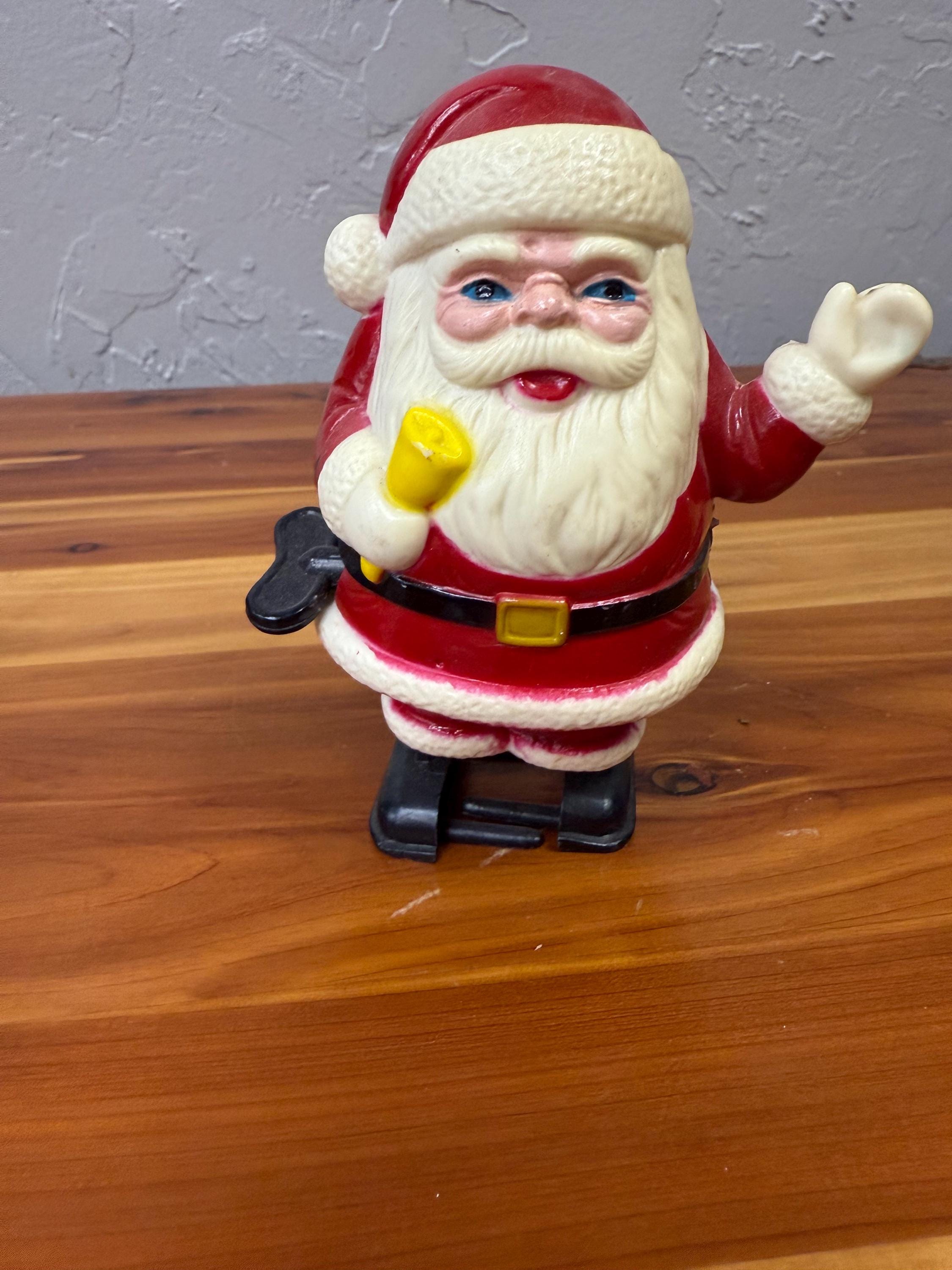 ヴィンテージのゼンマイ式歩行サンタクロースのおもちゃ - Etsy 日本