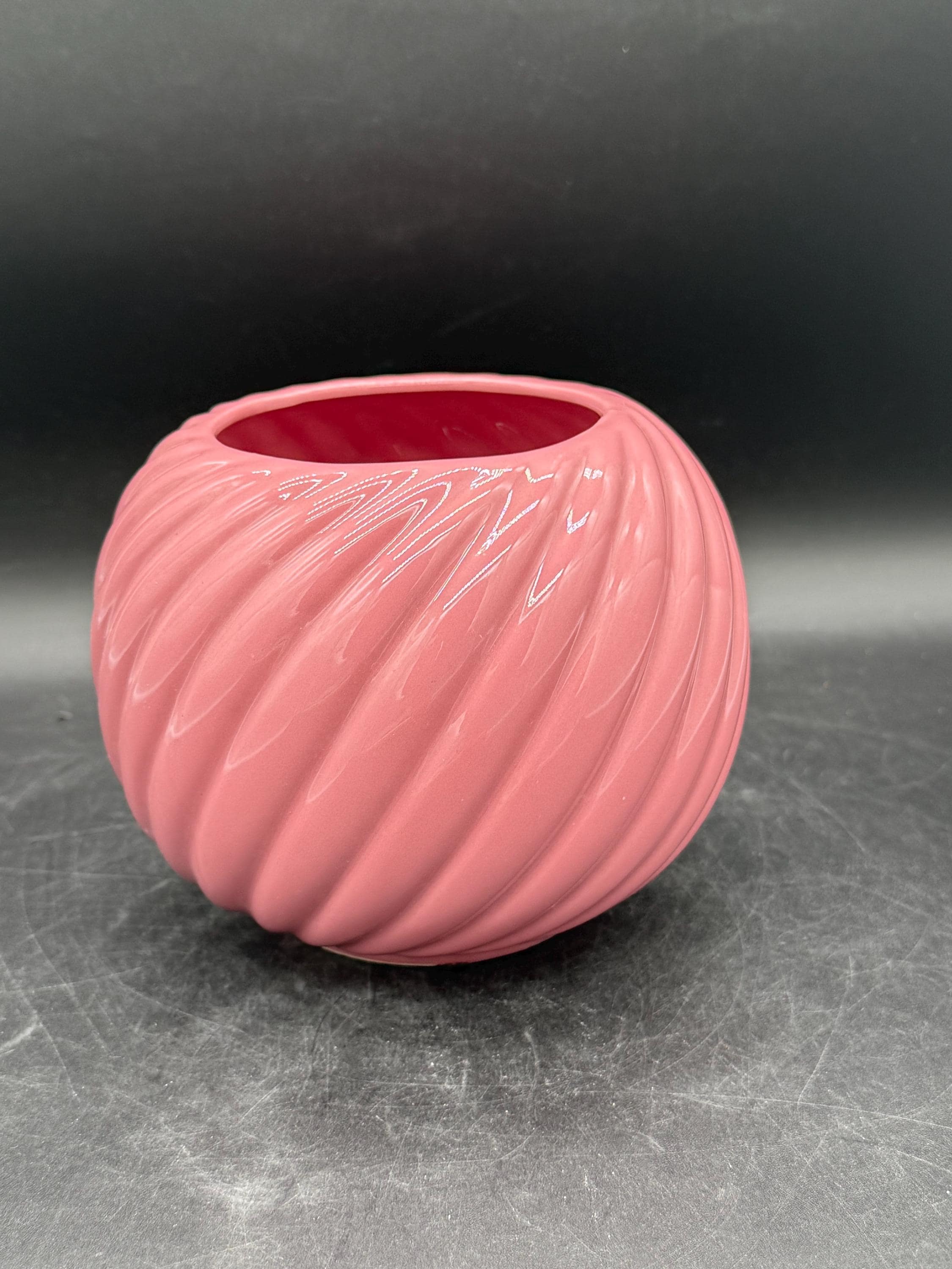 Vintage 80s Pink Ribbed Ceramic Vase - Postmodern Orb Decor - Etsy