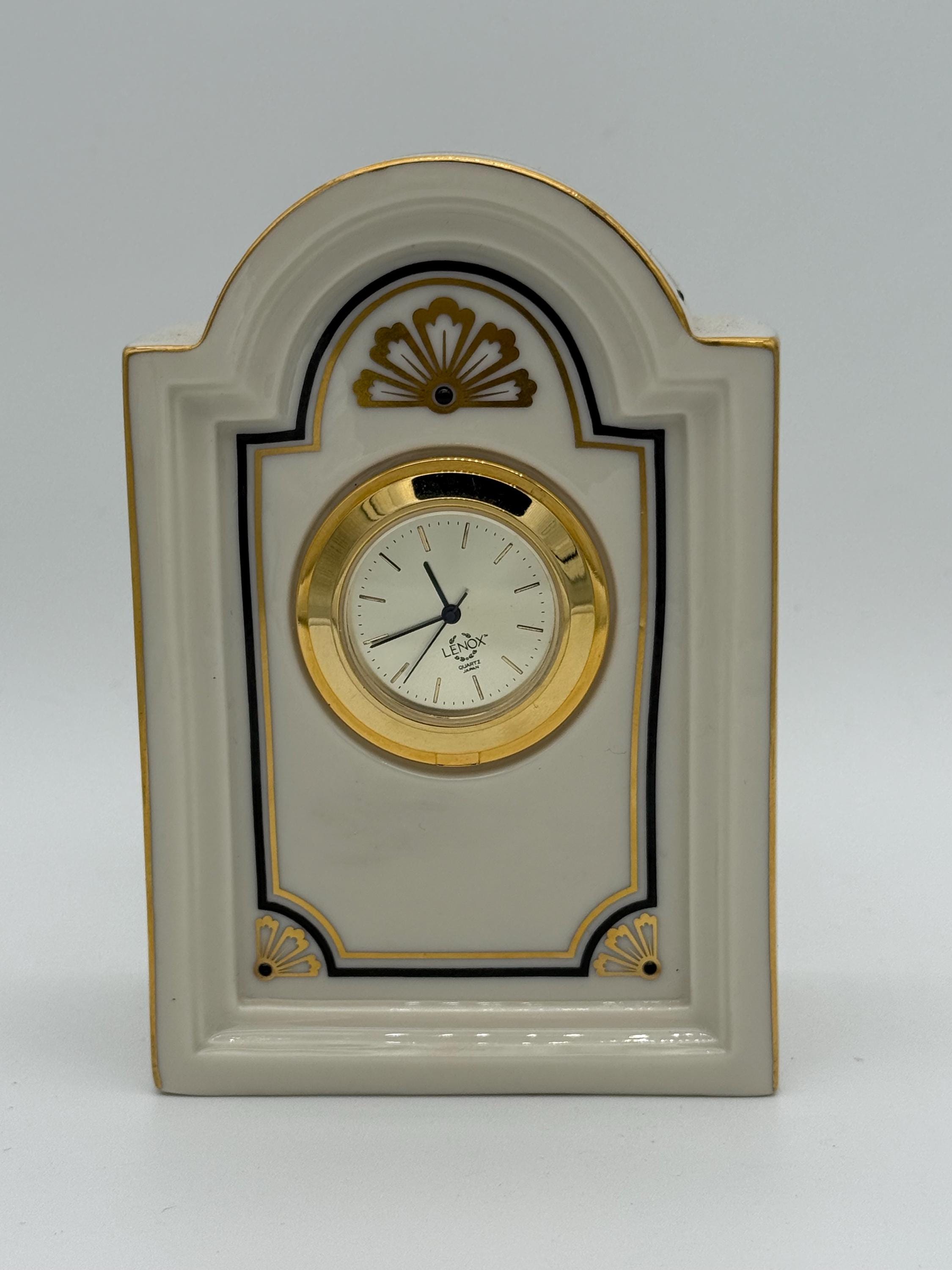 Vintage Lenox Porcelain 24k Gold Trim Brunswick Pattern Quartz