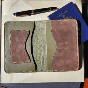 Étui à passeport en cuir, portefeuille de voyage, Porte Passeport, cadeau pour elle pour lui, porte-cartes, essentiel de voyage, fait main