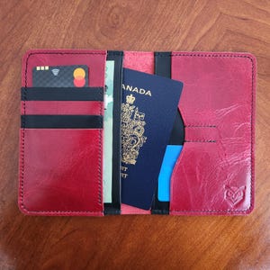 Classic cuir Rouge et Noir, Étui à passeport en cuir véritable, portefeuille de voyage, cadeau pour elle porte-cartes, essentiel de voyage