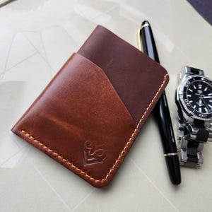 Porte-cartes fin et minimaliste en cuir, fait main, Ton brun, cadeau homme & femme, portefeuille de poche avant, porte-cartes