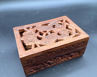 vintage handcrafted Indian sheesham wood hinged trinket box