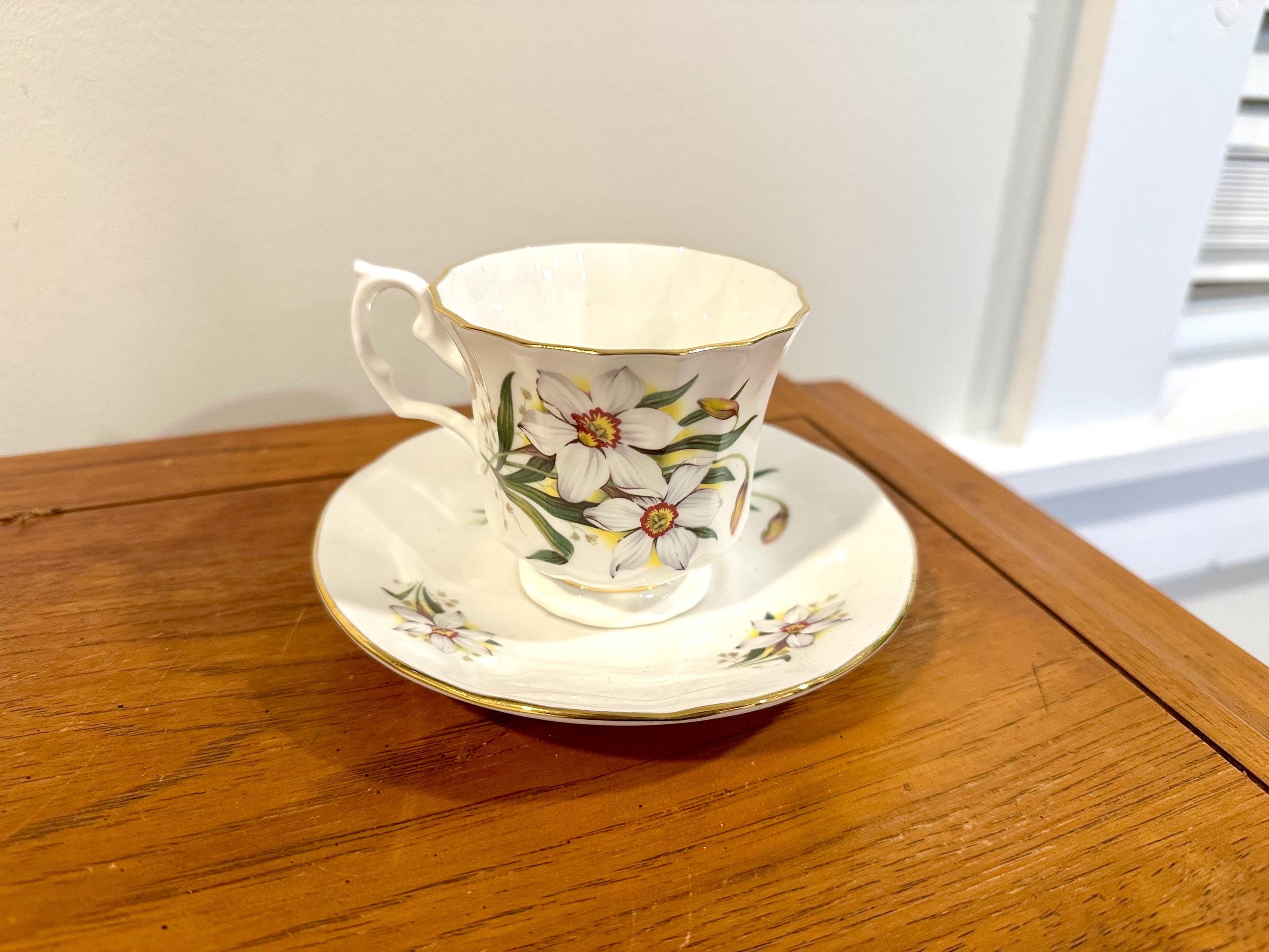小物 BONEVILLE news 86ss-fw 87ss 3SET Vintage Vintage Duchess Bone China Teacup and Saucer Set With a White
