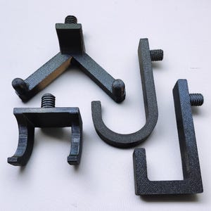 Gancho de pared para cobertizo – Percha multiusos impresa en 3D para organizar el almacenamiento al aire libre – Compatible con 4 unidades