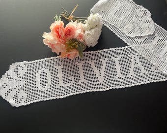 Gehaakt naamkleedje, handgemaakt katoenen wandbordje, gepersonaliseerd huwelijksgeschenk