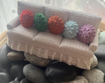 Gehaakt poppenhuiskussen handgemaakt.