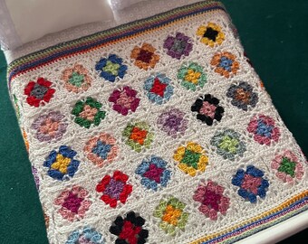 Miniature crochet blanket, 1/12 scale blanket