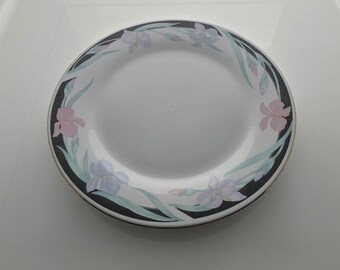 Replacement DINNER plate Tienshan Fine China "Regency" With Gold Trim And Pastel Irises