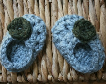 Easiest Crochet Bootie Pattern Ever!  Chunky Warm Unisex 3-6 Month Size Instant PDF File With Button